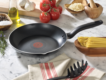 T-FAL T-fal Culinaire Nonstick 8 Frypan, 10.25 Griddle, and 1QT Saucepan  with lid, 4-Piece Set, Black B058S464